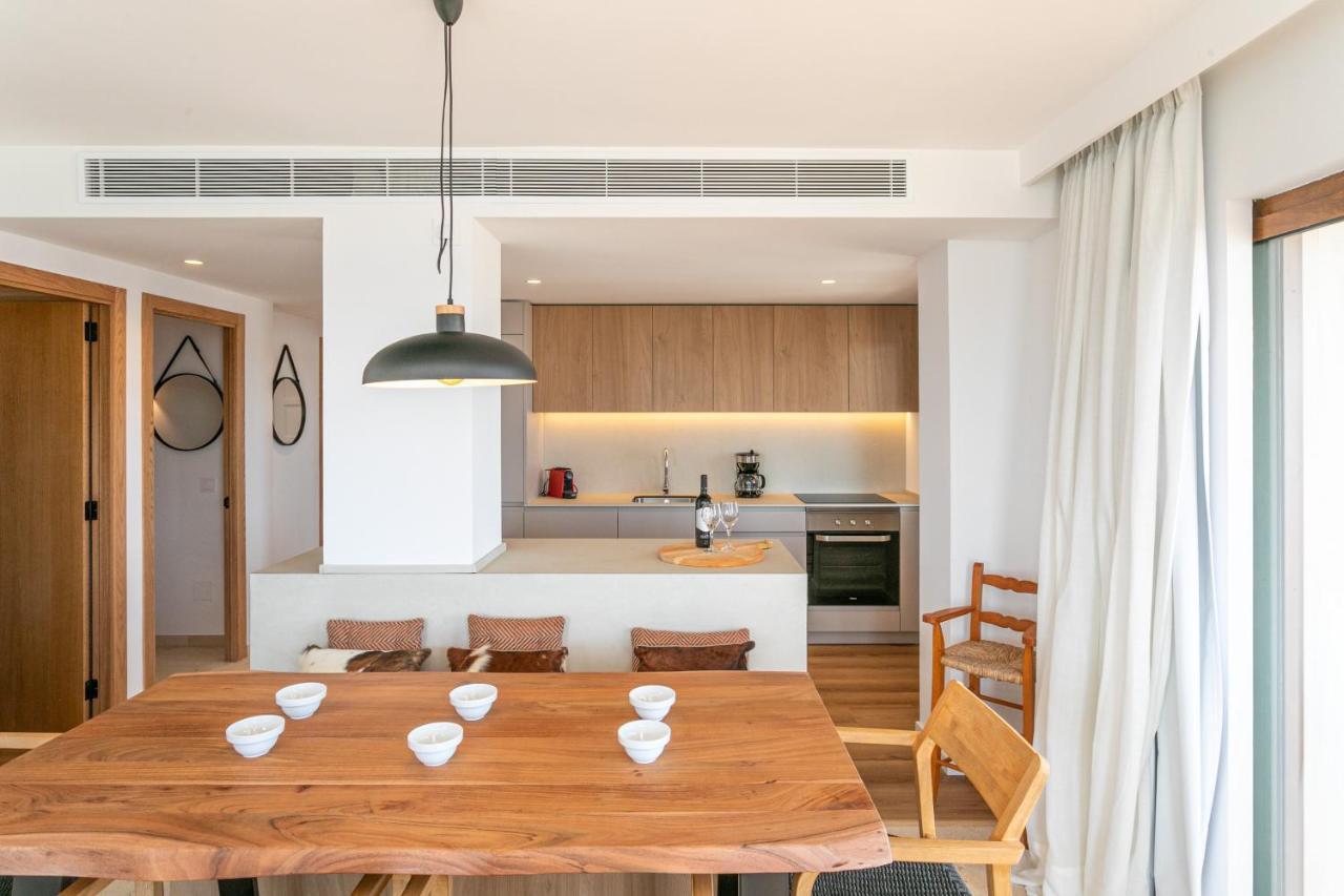 Beachfront Holiday Apartment Lotja 7 - Grupo Berna Colonia de Sant Jordi Exterior photo