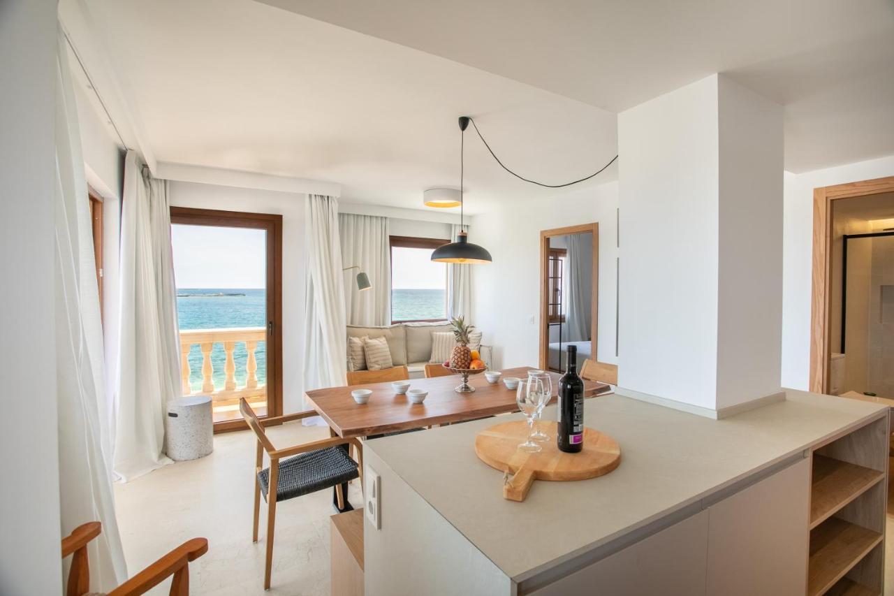 Beachfront Holiday Apartment Lotja 7 - Grupo Berna Colonia de Sant Jordi Exterior photo